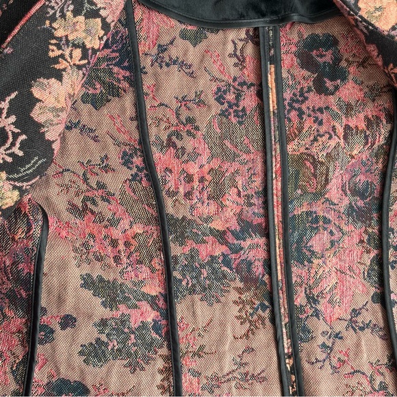 Soft Surroundings Westbury Garden Jacquard Velvet Blazer - Picture 9 of 13